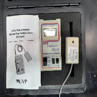 UVP UVX Digital Radiometer image 2